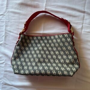 DOONEY & BURKE Stylish Monogram Shoulder Bag in Gray and Red